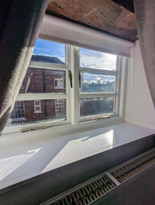 Villa Zeppelin House - Riverside 18Th Century Townhouse Bewdley Exterior foto